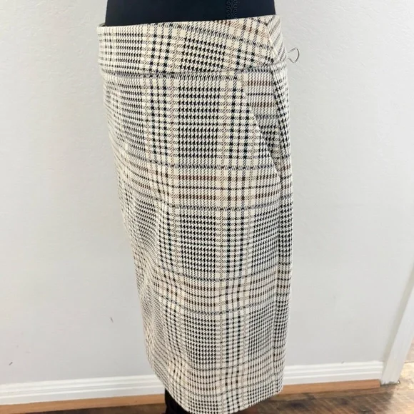 CAbi - Travel Jacket & Skirt Set - Picture 8 of 16